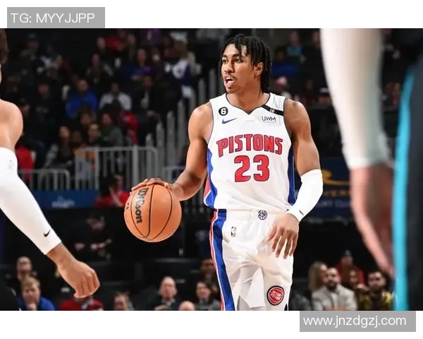 杰登艾维的篮球之路：从新星崛起到NBA赛场的辉煌历程