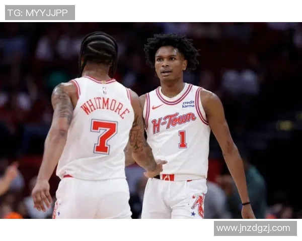 火箭队与雷霆队激战八月二十精彩对决回顾与分析