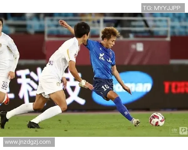 科维良与马夫拉激战正酣争夺积分榜关键位置的精彩对决