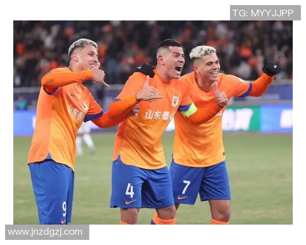 鲁能与力帆对决精彩点评分析揭示比赛关键因素与战术布局