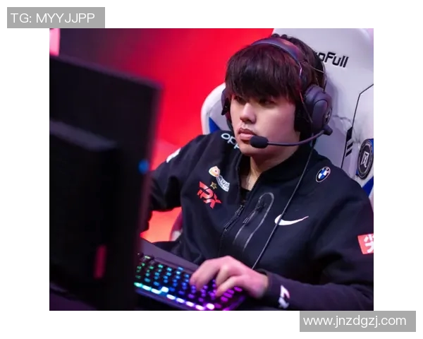 FPX战队在青年赛积分榜中以68分稳居第一名,领先其他队伍