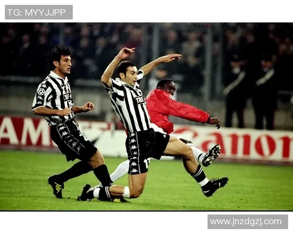 都灵与柏迪亚激战正酣比分揭晓精彩瞬间回顾