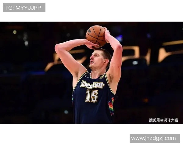 辛达卡拉与本菲卡比赛因故延迟引发球迷热议与关注